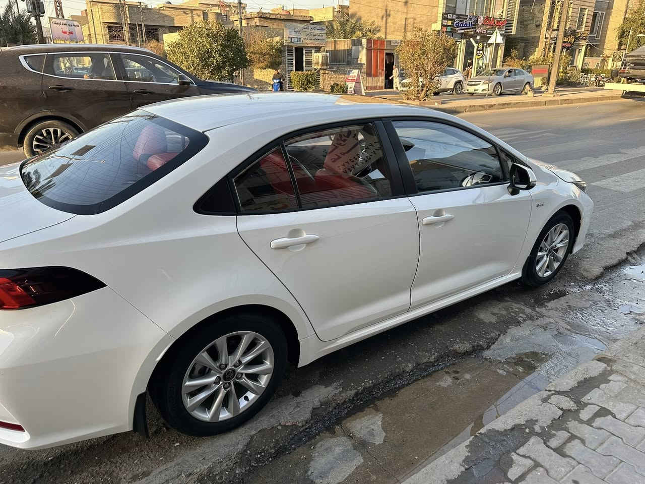 كورلا كماموضحًفي الصور موديل25 ماشيه20 الف السعر22 مليون العنوان بغداد البنوك ***********
