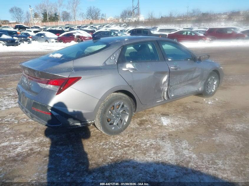 فرصة مميزة لأصحاب كتب الشهداء 🇮🇶🇺🇸
اعلان مزاد
السعر حسب المزاد
تاريخ المزاد يوم 2026/3/20
نوع السيارة:  HYUNDAI ELANTRA SEL 2024
#يمكن_إدخالها_بكتاب_ذوي #الشهداء
#او_شحنها #إلى_الأمارات
#إقليم_كردستان 
#العقبة
#ام_قصر
الضرر كما موضح بالصور
📍 العنوان : الموصل حي الوحده الشارع العام قرب دائرة اللجان الطبية 
📞 : ***********
📞 : ***********
#مزاد_الامين_للسيارات_الامريكية_
