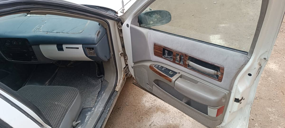 دولفين موديل ٩٤ رقم كربلاء انكليزي مشروع وطني سنويه لل٣٠ تحويل ثاني مكينه ٣٥٠ كير7000 مكينه وكير خير من الله مصبوغه جماليه تراي وين مايعجبك دواخل كلش نضاف كهربائيات عامه شغاله سعرها كلش مناسب ٢٢ وبي مجال قليل *********** مكاني كربلاء
