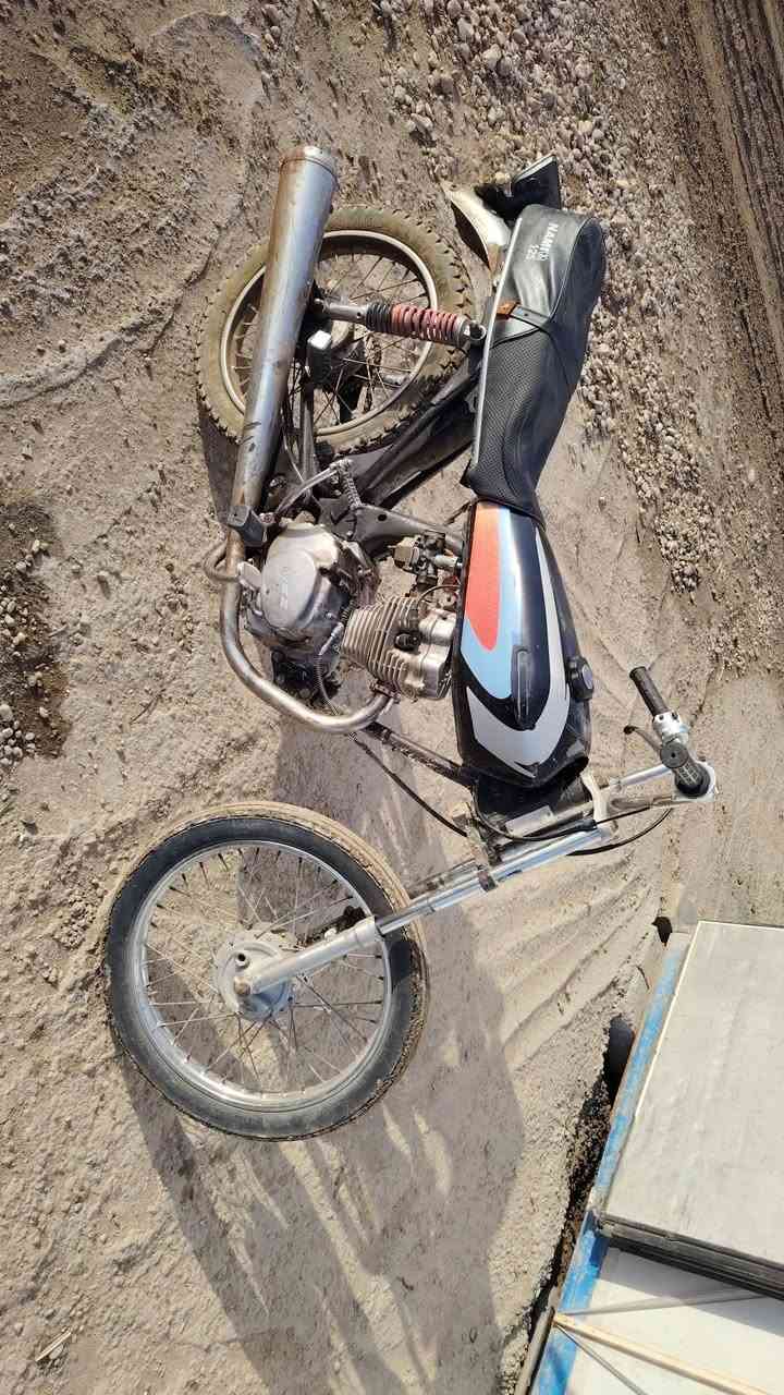 سلام عليكم ورحمة الله دراجه نص عمر لبيع شاصي نامه بدون اوراق واي ستفسار هاذا رقمي ***********
