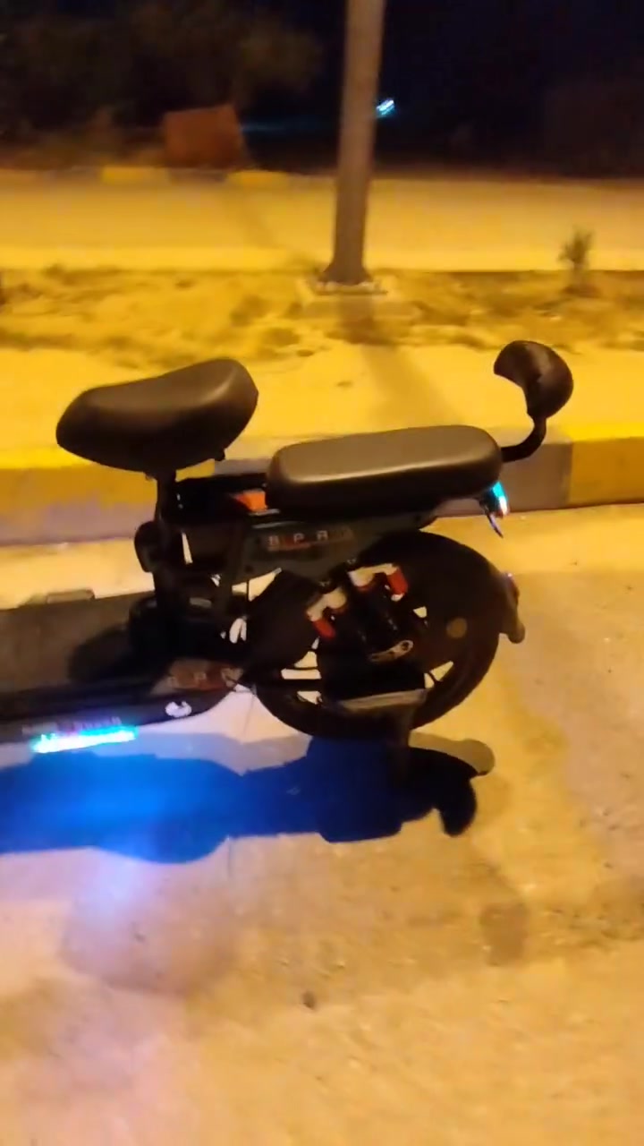 مطور شحن للبيع حجم 20بطاريات جدد لايت شخال اشاره يسار يمين دبل اشاره سرعه 99 تواير جدد وره ول كدام / تواصل (***********بي وتساب (مكاني مشيرفه 2)

