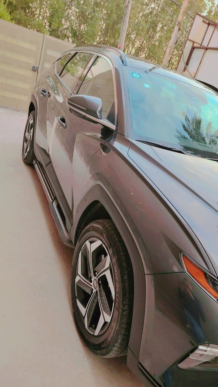 موديل2024 بانزين
رقم بغداد مميز 
 لمتد vip فول الفول أمريكي
لون السيارة  فيلي 
المواصفات LIMITED VIP
1- بصمة تشغيل 
2- بصمة أبواب لمس دخول ذكي 
3- بنوراما على طول السيارة 
4- صندوق كهرباء شفط 
5- كامرات 360 درجة 
( جانبية - أمامية - خلفية ) 
6- كامرات مع الأشارة 
7- السيارة تتقدم وترجع بالبصمة 
8- تبريد تدفئة كشنات أمامية 
9-داخل و كشنات جلد لون ابيض ملكي 
10- كشنات كهرباء 
11- أضواء محيطية  
12- كشنات خلفية هيتر 
13- مرايات تعتيم ذاتي 
14- أبل كار بلي 
15- أندرويد أوتو 
16- شاشة دجيتل 3 أشكال للقيادة 
17- أشاير ترحيب 
18- أضواء أمامية LED زنون 
19- أضواء خلفية LED
20- هوك خلفي 
21- فول أوامر صوتية 
22- جامات أوتو 
23- قطعتين تبريد 
24- أشارات بالمري
25- گير دگم 
26- شفتات ستيرن 
27- تحكمات ستيرن 
28- تدفئة ستيرن
29- محرك 2500المرغوب 
30- هاند بريك بصمة 
31- شحن واير ليس 
32- منافذ شحن 
33- أوتو هولد 
34- تشغيل عن بعد 
35- السيارة أوتو بارك 
36- حساسات  أمامية 
37- حساسات خلفية 
38- گير AT المرغوب 
39- رادار أمامي رادار خلفي رادار جانبي 
40- نقطة عمياء 
وبعد بيها هوآآي مواصفات
السعر ٢٢٨ 
للستفسار ***********
