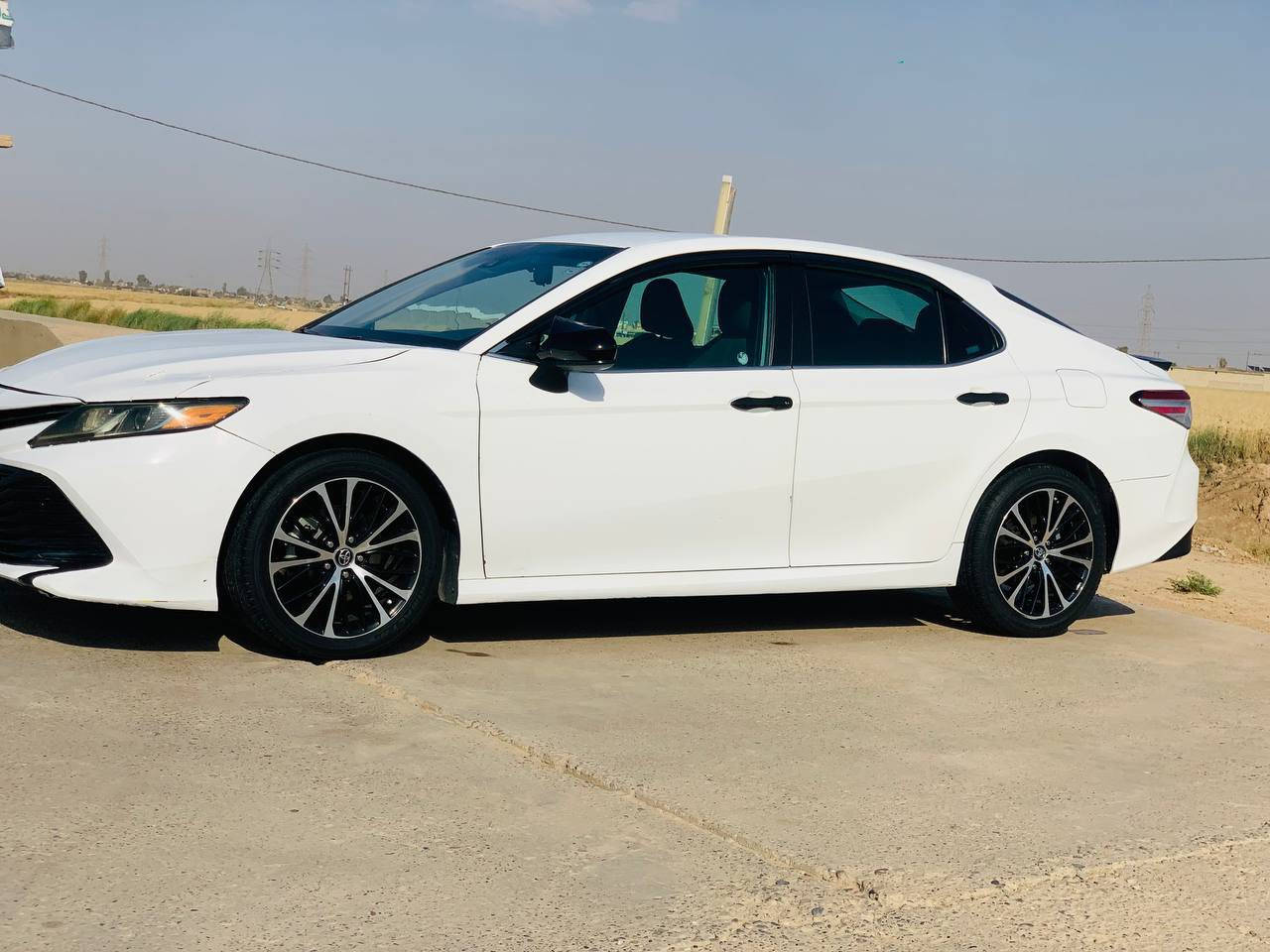 السلام عليكم
للبيع 
كامري موديل 2019 مواصفات LE  شرط التحويل والوكاله  سنوية ورقم جديد
ماشيه 140 الف 
بيها 4 قطع جه السايق صبغ  والبونيد مبدل 
 دواخل بسيطه 
السياره جاهزه وناعمه درهم ما تصرف عليها 
السعر 157 وبيها مجال بسيط 
عنوان السياره كركوك الحويجة 
للاستفسار الاتصال على الرقم التالي 
‏***********
