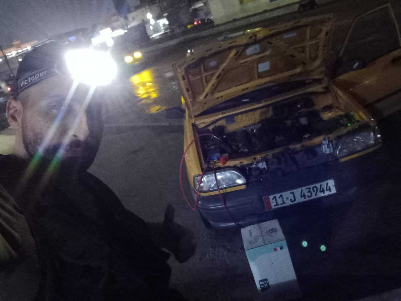 تم بحمد الله صيانة سيارة احد المتابعين
جان قافل على القضية لازم بليل وبهالمطر
نسويها ومتعني النا فتحنه علموده ويدلل
تبديل راديتر ... وبطل
تنظيف منظومة ....تنظيف فريز
تنظيف كمبريسر واضافة زيت للكمبريسر...
#خدمات_سيف_الهندسية_للتبريد
#بغداد_مدينة_الصدر_قطاع14
***********
