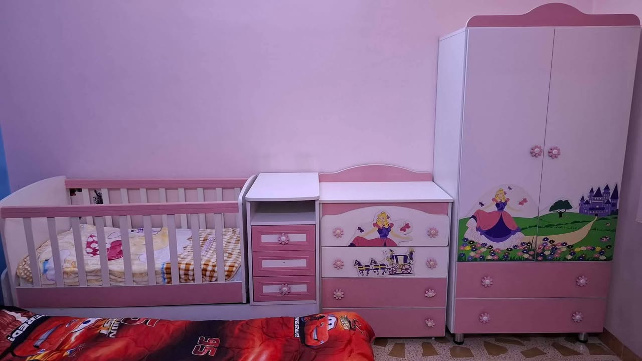 غرفة أطفال للبيع 🛏
التواصل على هذا الرقم فقط ماكو خاص 
***********
