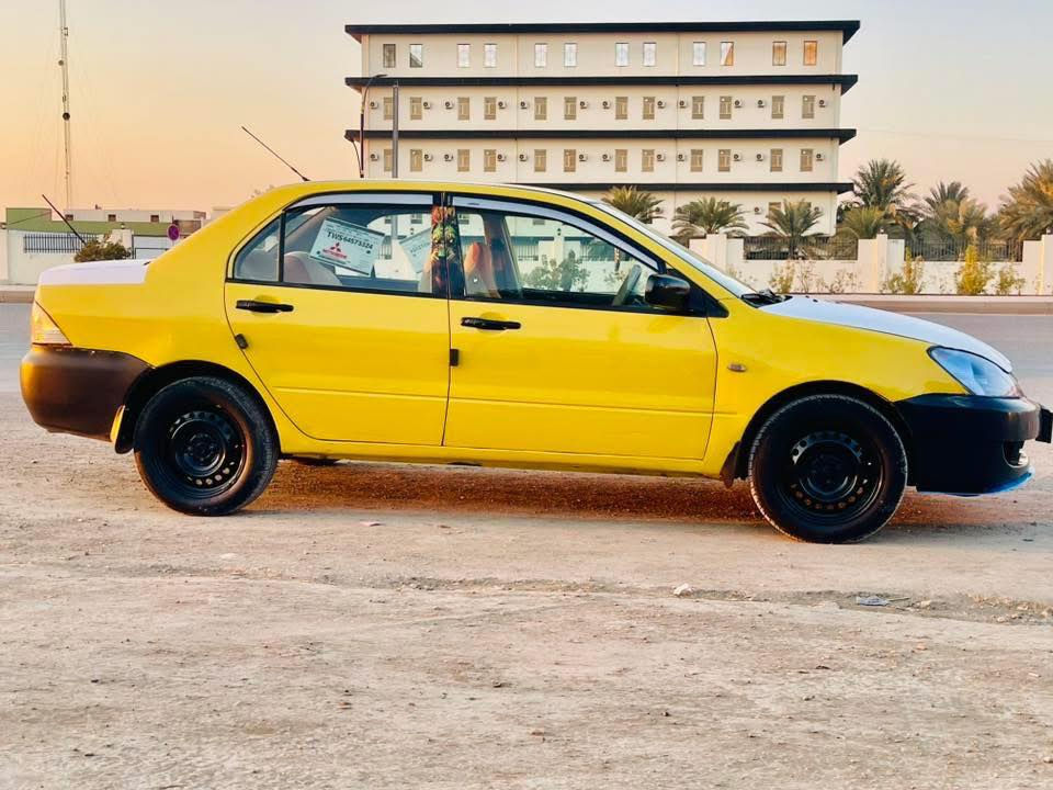 للبيع لانسر 2010رقم ديالى دولي شرط التحويل محرك 1600قبق اسود حاويه شاده جديد كير عادي مكفولات صدر امامي وخلفي مشتغله كله جديد ومكفول تبريد تدفئه شغاله تخم تايرات جديده كهربائيات كلها شغاله بيه طخه بالبنيد بدون دواخل سياره مكفوله من ضربه  السياره جاهزه وخير من الله مال جناي ما متعوبه ماتصرف عليه شي جاهزه السعر 66وبيها مجال حك الجيه  المكان ديالى خالص سراجق الاستفسار اكثر ***********
