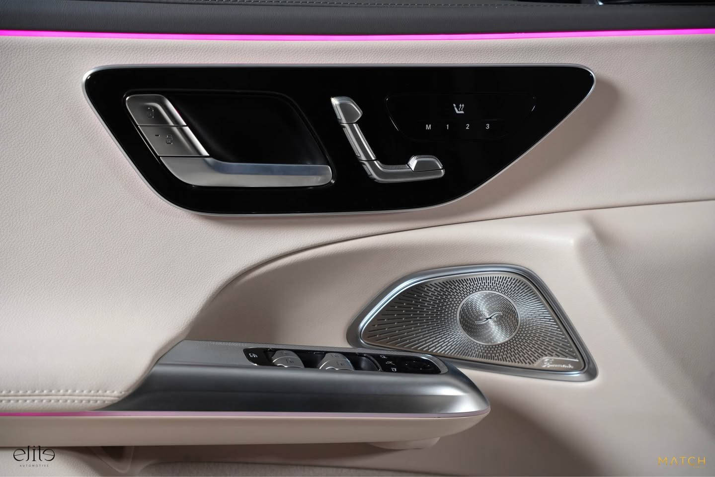 Mercedes E200 Exclusive 
2026
Zero
Fully loaded 
لتواصل:01100405037


**إذا كنت صاحب هذا الإعلان وتريد حذفه لأي سبب، رجاءا أرسل رسالة إلى الدعم الفني**