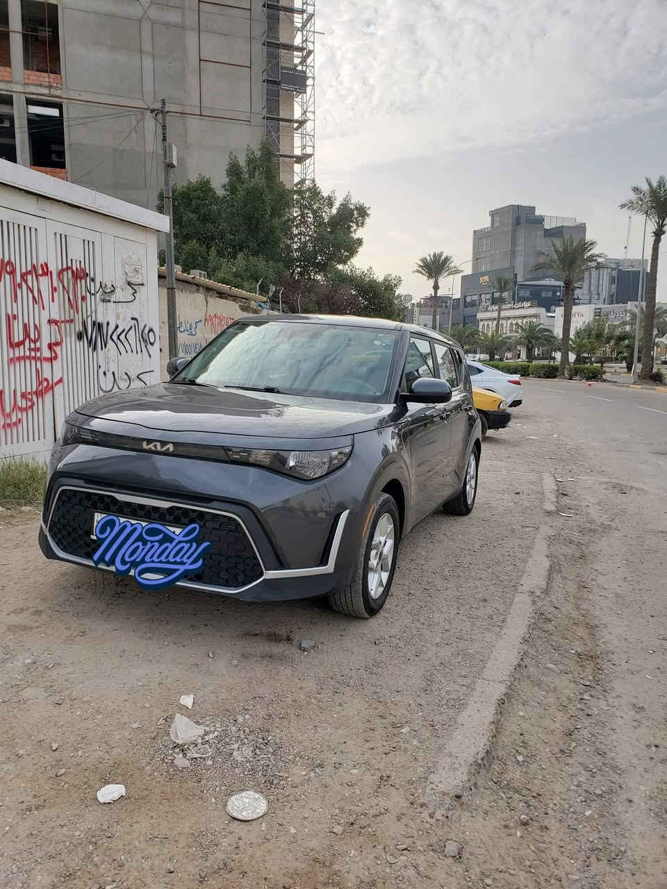 السلام عليكم
كيا سول 2023 الشكل الجديد 
لون نفطي
وارد امريكي صور الحادث موضحه بالصور
بجم كبس  
كير محرك شاصي لغد مكفول 
رقم سليمانيه الجديد تحويل بنفس اليوم او وكالة مضمون 

المواصفات: شاشة كبيرة - كامرة دوارة - قيادة الية 
فول تحكم ستيرن - رادار جانبي - تحديد مسار
اطفاء ذاتي عند الازدحام - محرك 2000 دوش 
ماشية 50 الف ميل - ويل كب - مود درايف انواع قيادة
بلوتوث - AUX -ABS - USB 
السيارة خير من الله وجاهزة وكاملة من كل نقص وبالعافية على الياخذه 

السعر 155 مجال بسيط
المكان بغداد 
للتواصل والاستفسار 
***********

