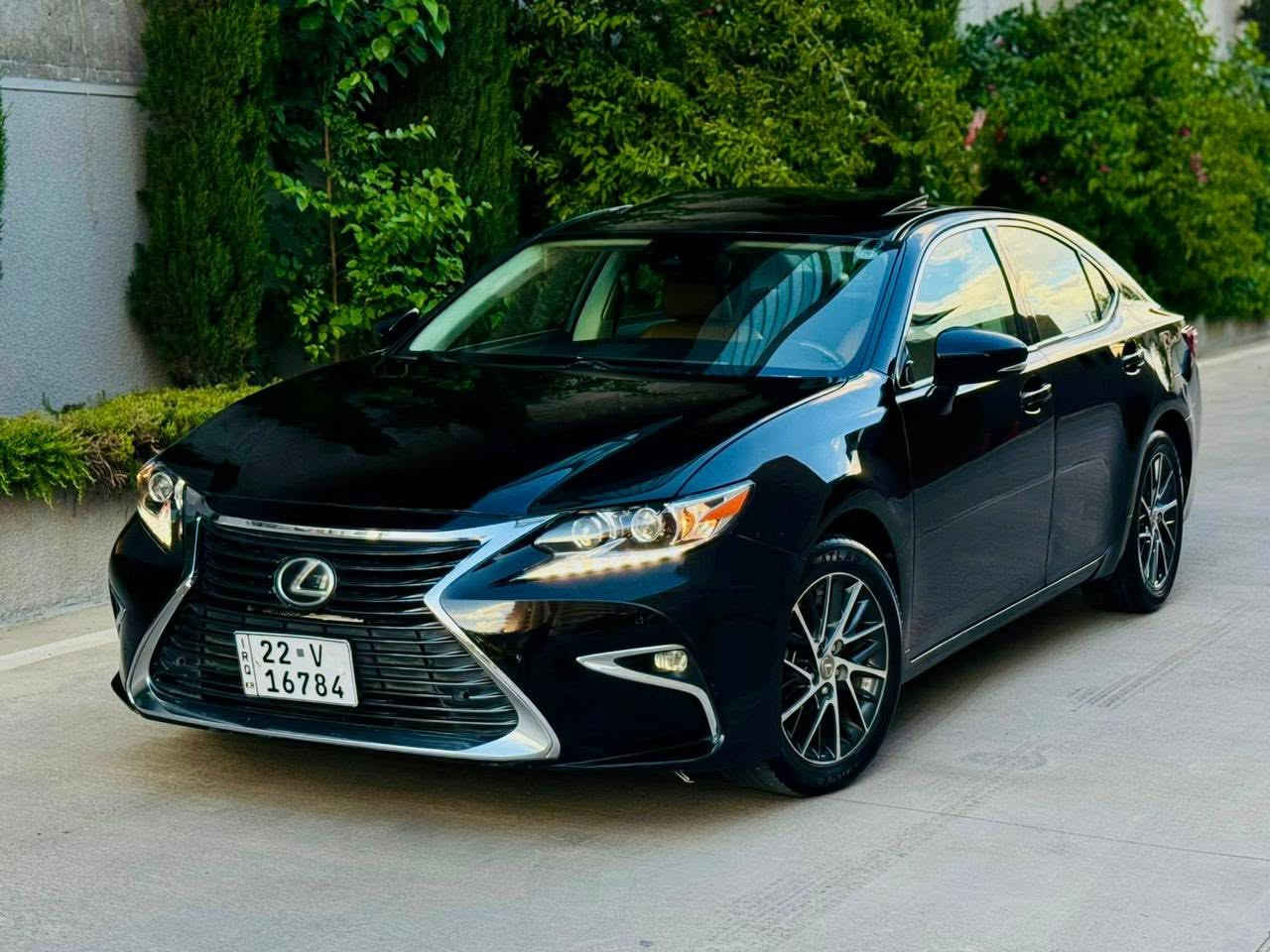 ﷽
LEXUS ES 350 2017
◽️ليگزز ES 350 موديل 2017 فول مواصفات
🔹لون اسود 
        ~~~~~~~~~~~~~~~~~~~~~~~~~~~~~~~~~
مكان🌇: سليماني               سعر💵: 194$ 🔐
 ◽️موبايل/ *********** ::: ***********📲
        ~~~~~~~~~~~~~~~~~~~~~~~~~~~~~~~~~
◽️محرك V6 3.5L سته سلندر
🔹گير و محرك بشرط مامفتوح
بدون صوت بدون صرف و خلل بشرط فحص
🔹ماشيه 65 الف حقيقي
🔹  اتنين بصمة بيلادي موجود📦

▫️بيها {{ باب سايق و  و نص بنيد صبوغ }} بدون داخل
🔹سيارة جديد حيل حيلوة نضيفة

◽️مواصفات
{{ بصمة - فتحة - داخل مشمشي و قهواي  - رادار أمامي و جانبي   - كشنات جلد - كشن تتفيىة و تبريد - كشن و ستيرن كهربا - كشن خزن - ستيرن تتفيئة - شاشة - ماوص - تبريد مركزي - نيزامي أيكو - نيزامي سبورت - لايت ليدو زينون - مراي شفت - ڤوليوم - بلاجكتور - بعد هواي مواصفات }}

◽️اربع تاير و ويل بيلادي جديد بدون مصروف
🔹نظافه ١٠٠٪؜ كامل سيرفس بدون نقص و بدون مصرف
🔹بسميً السنويه بشرط تحويل و خرامه
🔹سنوي و رقم و هزة كلها جديد
سياره مابيها دينار مصرف كامل من كل نواحي

نفسي يوم /تحويل و كاله حاظر
مكان / داخل سليمانيه🌆
        ~~~~~~~~~~~~~~~~~~~~~~~~~~~~~~~~~
