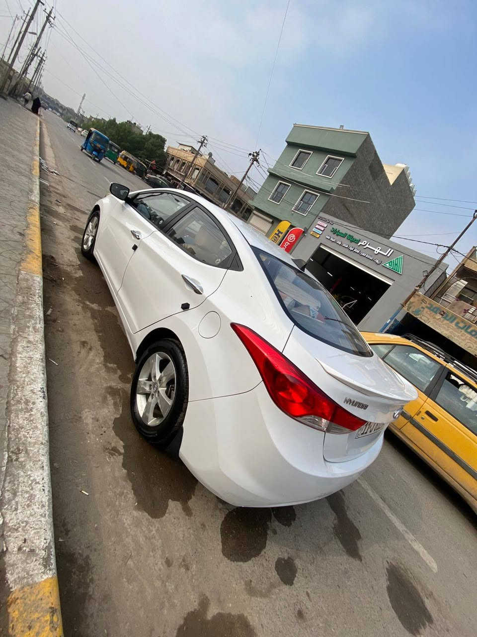 سلام عليكم النترا 12 خليجي مكفوله بسمي بية صبغ بل تكمه اثر طبوكة فقط صبغ مابيه اي تصلح كير مكينه على لبلاد جاهزه تحويل مباشر  سعره 118 عنواني بغداد لدورة رقمي ***********
