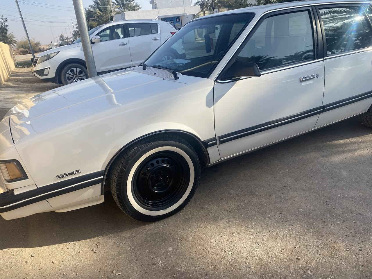 السلام عليكم سلبرتي 1989 صبغ بسبب الجراد السيارة جديدة وعلى وضع الشركة محرك كير صدر تبريد تدفئه تخم تاير تبريد كهربائيات ماكو شي مايشتغل بيها دبل فيت بم 
السعر 49 ترهم مراوس 
***********
