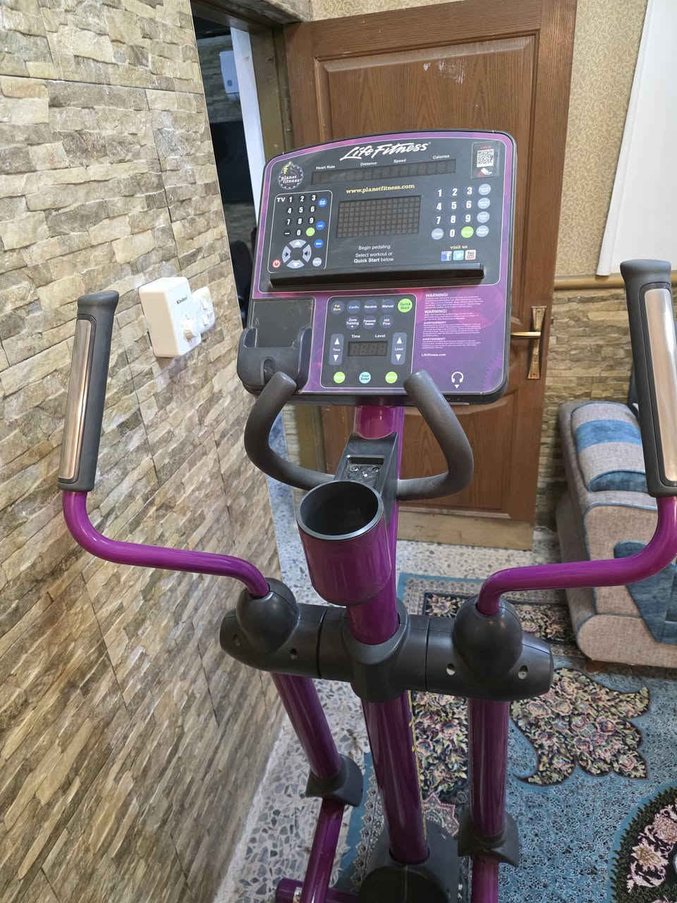 للبيع جهاز اوبتكال او الابتكال نظيف جدا استعمال بيت وليس قاعة
عوزه فقط بطاريه لان متروك
السعر ٥٥٠ دولار
الموقع الديوانيه
الاستفسار ***********
