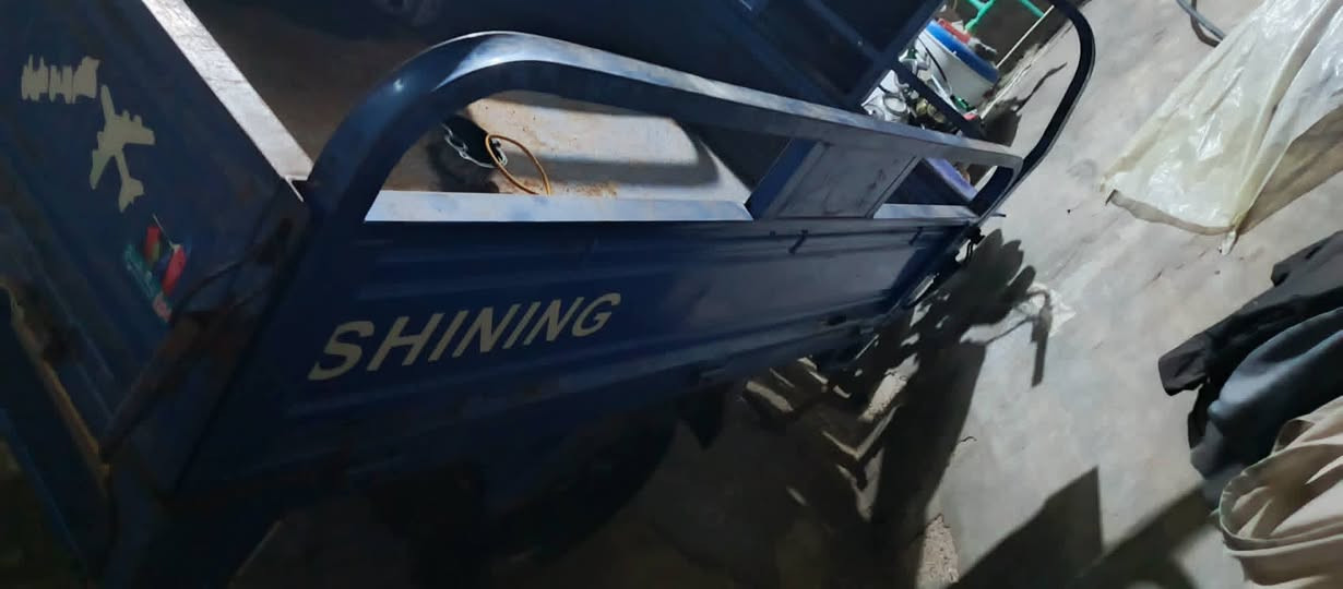 سلام عليكم ورحمة شباب ستوته جمره مديل 20 يرادلها مكينه ستوته حلوه ونضيفه سعل 1500وبيها مجال طيحتلك فلوس لمحرك مكاني لبصره كرمت علي ابو صخير لمعسكر وهاذ رقمي بس واتساب ***********
