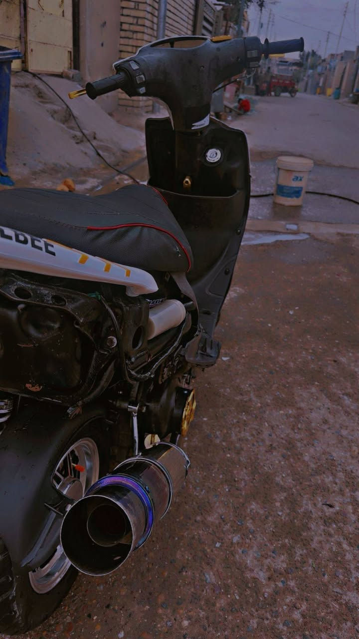 سلام عليكم درجه ماكس للبيع بلاديه 49شوفت عينك بل صور شغلة سلف هندر سعر 600وبيها مجال قليل ***********وتساب فقط
