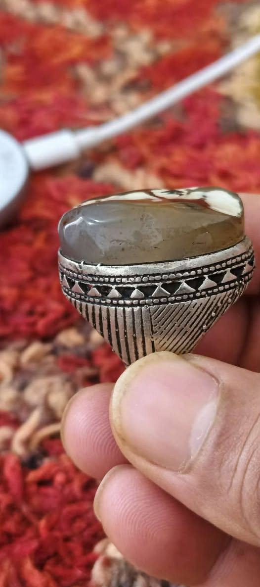 خواتم عدد اثنين فضه ايراني معدن للبيع
خواتم خشنه 
الأول عقيق مصور
والثاني شفة العبد خرساني 
سعر الخاتم الواحد 15 الف دينار
وسعر الاثنين 25 الف دينار
يوجد توصيل لكل محافظات العراق


**إذا كنت صاحب هذا الإعلان وتريد حذفه لأي سبب، رجاءا أرسل رسالة إلى الدعم الفني**