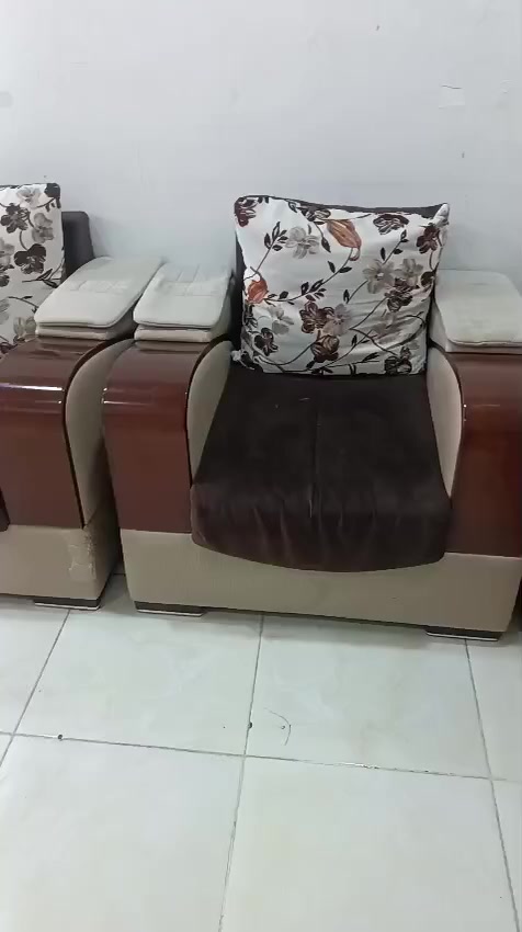 البراد ١٥٠الف
الطباخ ٧٥الف
الطبلات ١٥الف
القنفات ١٢٥الف ٧نفر
رقم تواصل فقط وتس اب ***********
