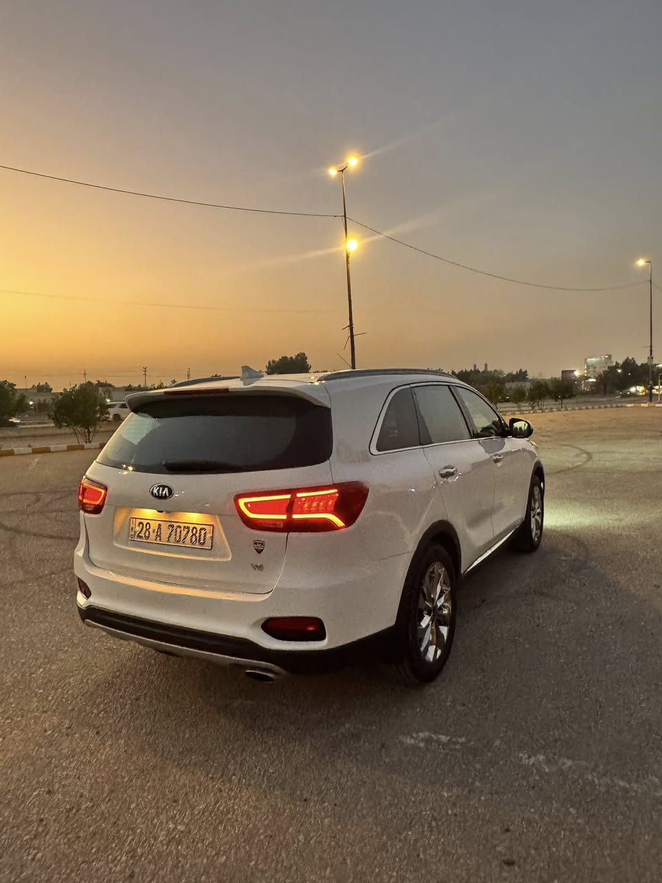 السلام عليكم

سورنتو 2020  خليجي 6 سليندر 

السياره مصبوغه كوله اثر جفيه مكفوله من الكص شواصي الغود عتب مكفولات 

 ، 7 راكب خليجي
  دبل شباج
فول مواصفات عدى الفتحه
نظام ترحيب 
بصمه ابواب وتشغيل 
لايتات زينون 
 كشن كهرباء  
كامرا خلفيه 
دبل حساس امامي خلفي
 فول تحكمات ستيرن 
بردات خلفيه 
٣ انظمه قيادهة
صندوك كهرباء 
تبريد ٣ قطع 
وبقيه المواصفات معروفه
سيارة جديدة جاهزة من كل شي  سيارة جديدماتصرف عليه 

دينار  رقم الانكليزي نجف بسمي الجديد وهزة جديدة 

ماشية81 الف 

مكاني نجف 
سعره 168ورقه 
رقمي ***********
