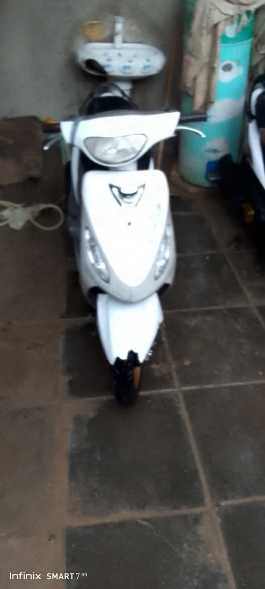 سلام عليكم دراجة ماكس منغولي نضافة فول دراجة ما عوزهة شي السعر 450 وبيهة مجال رقم *********** واتساب
