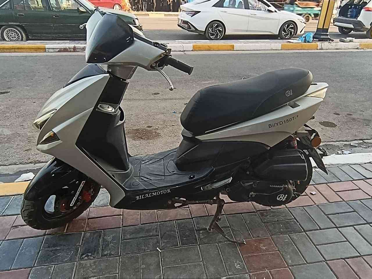 دراجه BiyD صيني للبيع دراجه نضيفه محرك شلعه تخبل مامفتوح كهربائيات شغاله السعر/650 بيها مجال للشراي المو شراي لا يراسل ولا يخابر رجالا مكاني كربلاء طويريج ام الهوى للاستفسار /*********** مكلف بلنشر
