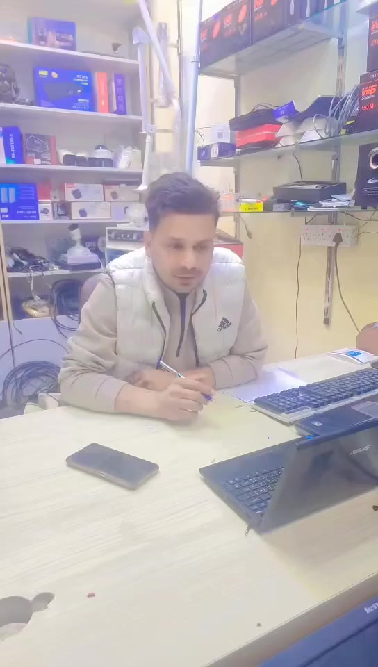 السلام عليكم اخوان اكو مكتب 🏢 سعر الأشتراك 35 الف؟؟؟


**إذا كنت صاحب هذا الإعلان وتريد حذفه لأي سبب، رجاءا أرسل رسالة إلى الدعم الفني**