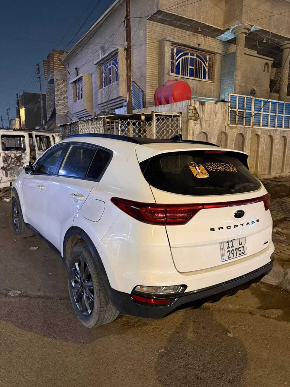 سلام عليكم كيا سبورتج موديل 2022 GTL
وارد امريكي فول للاخير
 السياره بانوراما حادث  بس دعاميه اماميه وخشم الجاملغ بارد 
ماشيه 84 
السعر 210 
مكان السياره بغداد 
***********
خاص مغلق
