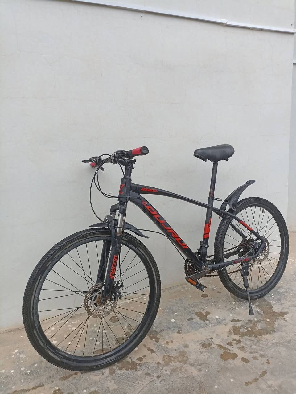 السلام عليكم بايسكل مشاكس نضيف جاهز السعر 80 وبي مجال


**إذا كنت صاحب هذا الإعلان وتريد حذفه لأي سبب، رجاءا أرسل رسالة إلى الدعم الفني**