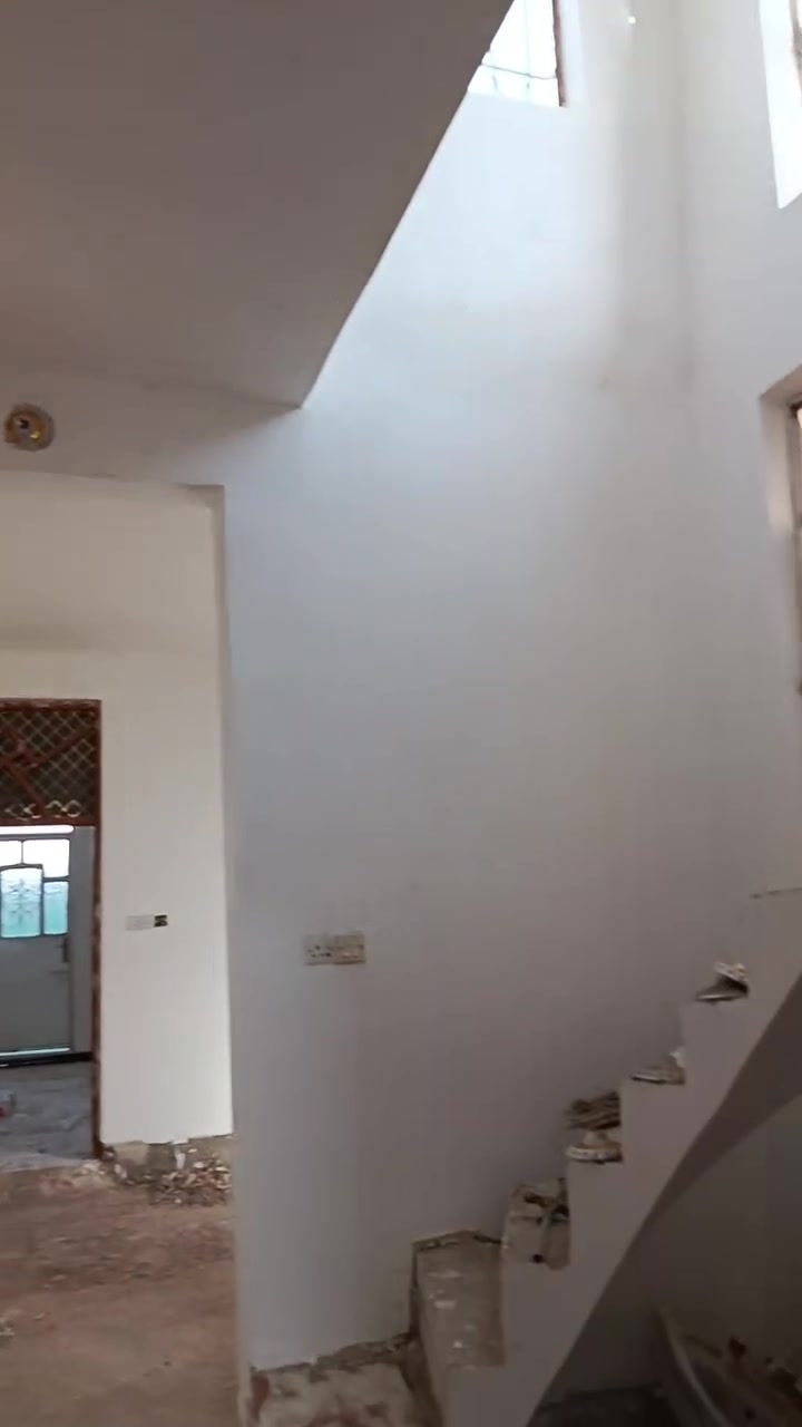 بيت للبيع ١٠٠ متر طابو صرف الحسينية السكلات ١٤  قرب المدرسة الصينية بي نواقص ب ٣٠ وبي مجال للشراي الاتصال على الرقم *********** أو المراسلة على الخاص او الواتساب
