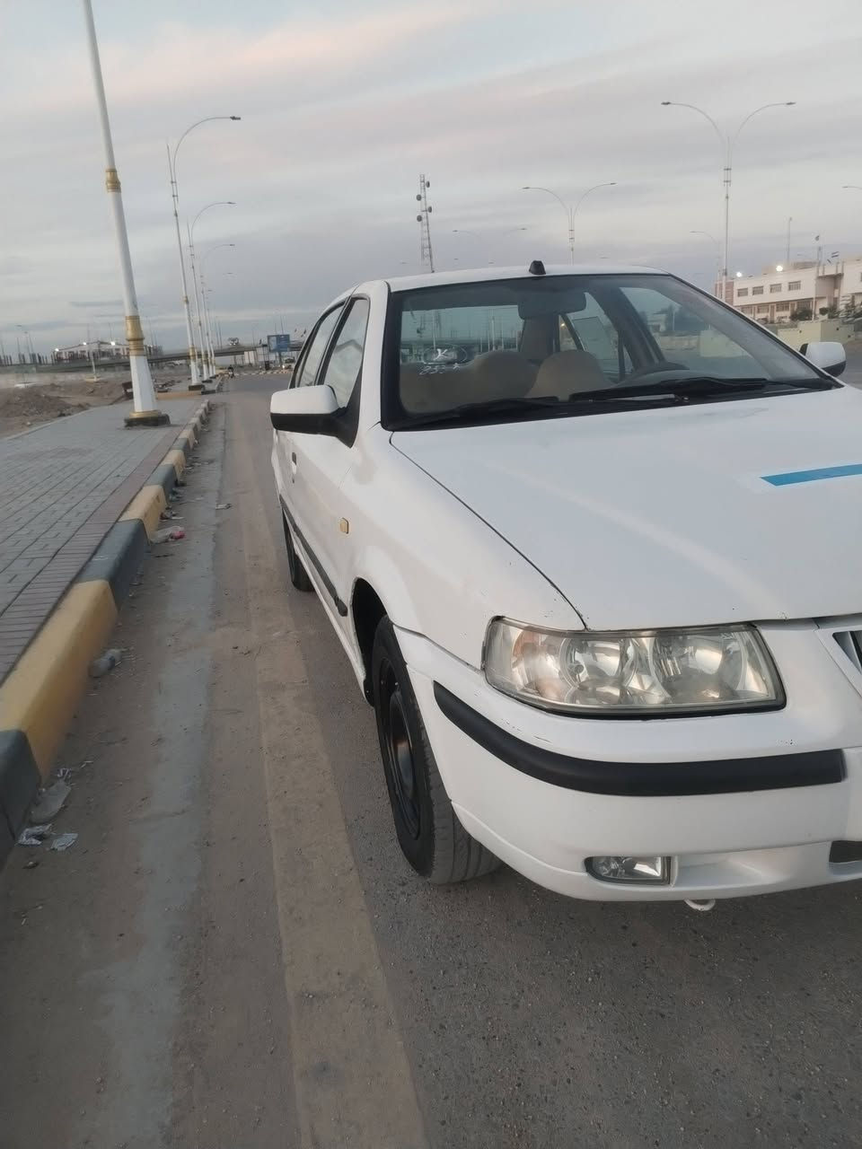 سمند ٢٠١٠
مكينه وكير شرط كارتون
حداديه جديده
تخم تاير
باتري جديد
تبريد ثلج 
دواخل شركه شرط ابطاين مامفتوحه بلاد
السياره مال جناي جديده
مكفوله من الضربه والتبديل بيه رشات صبغ بلهلاليات إثر خياسات
مكاني السماوه السعر ٣٩وبيه مجال قليل للشراي
***********
