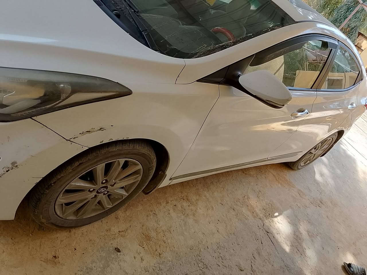 السلام عليكم سياره النتره فول عده البصمه 2015للبيع مكينه1800 تبريد ثلج 🥶بيها 3قطع خليجي مكاني حله شارع 100 السعر 120وبيها مجال
***********
