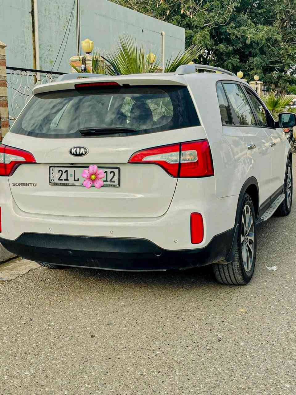 السلام عليكم
‏‌‎كيا سورنتو 2015 خليجي
‏‌‎مكفوله كفاله عامه 
‏(رقم سليمانية الانكليزي بأسمي )‌‎
‏ماشيه 66 الف  
‏4 سلندر - 7 راكب
‏‌بصمة أبواب
‏بصمة تشغبل
‏شاشه لمس
‏‌‎حساس امامي وخلفي
‏كامره خلفية
‏تحكم استيرن فول
‏‌‎اضواء ترحيب بلاديه
‏علامة سورنتو إضاءة بالدوسة
‏‌‎مرايات شفط 
‏للأستفسار ***********
‏مكان السياره صلاح الدين قضاء امرلي
