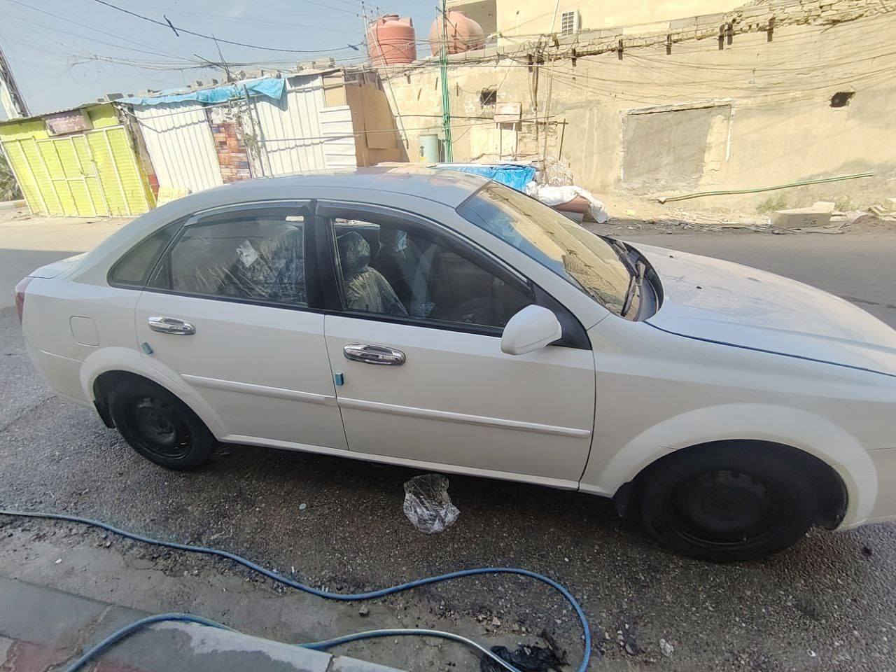 سلام عليكم للبيع سياره اوبتره مديل 2011 سياره رقم ذي قار سنويه نهايت 27 راعيه يريد مداور  نضيفه دواخل فول شاشه تاب   سياره بيه صبغ بدون ضربه ابيع حزام وبيه دوسه مثل ما موضح بل صوره تبريد خير من الله وتجي وتشوف وكلب  سعر 60 وترهم مراوس حسب القناعه رقم *********** مكان ناصريه جبايش
