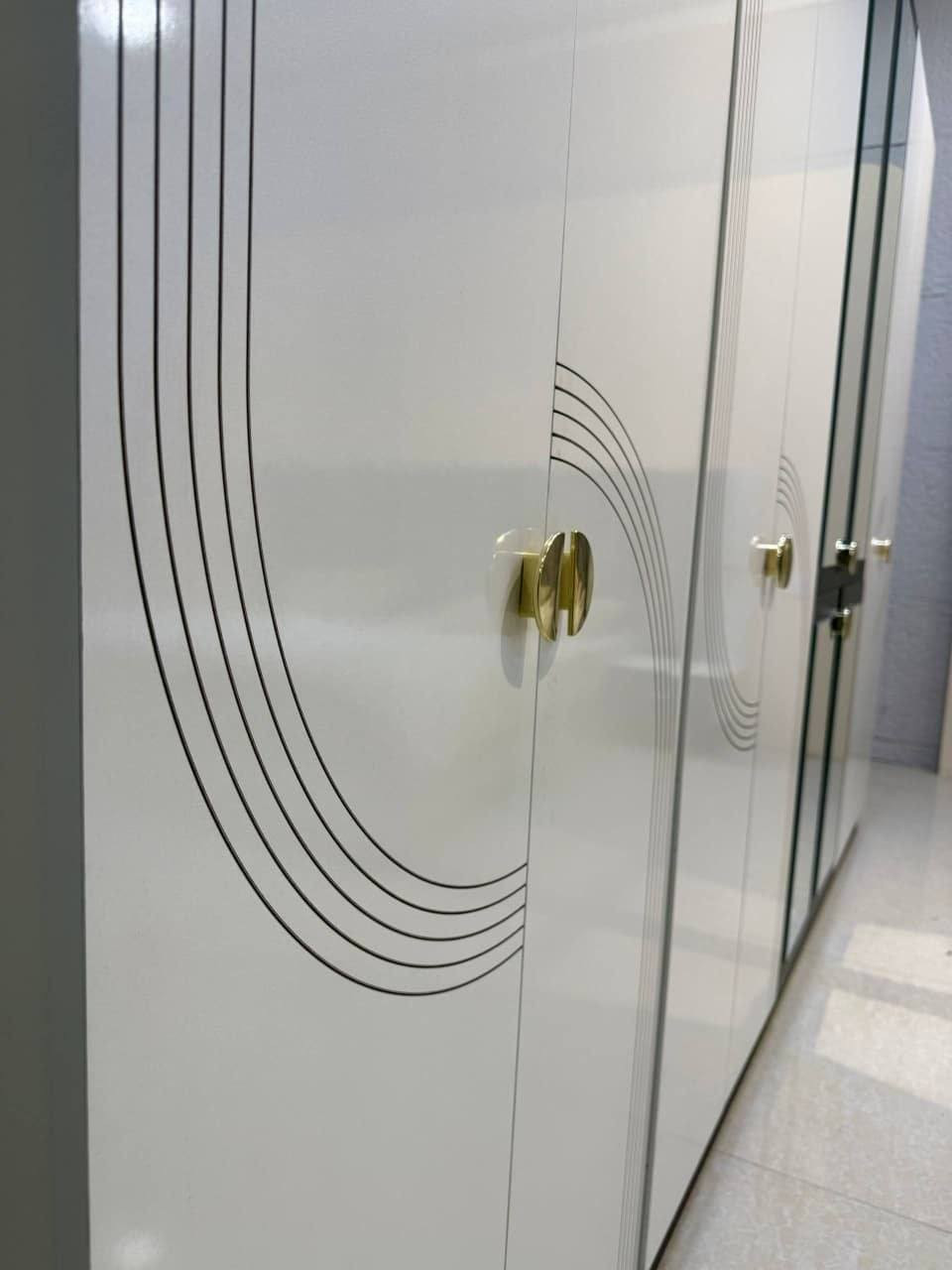 غرفة نوم ناز ابواب 7 قطع معمل اصلي درجة اولى📢

نفس الصورة بالضبط💯
برغي وجوي حديد
سرير جك خزان 
نرمايد هيدروليك 
سكك ثلاث مراحل  
متوفرة بلون كريمي
كنتور 6 باب قياس 225سم✅
ملحق كنتور 2 باب 75سم✅
سرير 180*200✅
كومديات عدد 2✅
ميز تواليت✅
مراة قيافه✅


**إذا كنت صاحب هذا الإعلان وتريد حذفه لأي سبب، رجاءا أرسل رسالة إلى الدعم الفني**