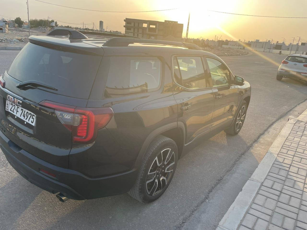 سيارتي جي إم سي أكاديا بديعة، وصار لي سنتين تخدمني وما احتجت أضع عليها مبالغ تصليح، مجرد دهن وإدامة عامة.
لكن بسبب عمل صار لي سفر قريب، أحتاج أبيعها وأبحث عن مالك جديد لها.

الضرر السابق: 
قطع صبغ ١ فقط البنيد 
الجاملغات معدل على بارد 

العداد الان: 50الف 

رقم الهاتف *********** النجف, العراق
