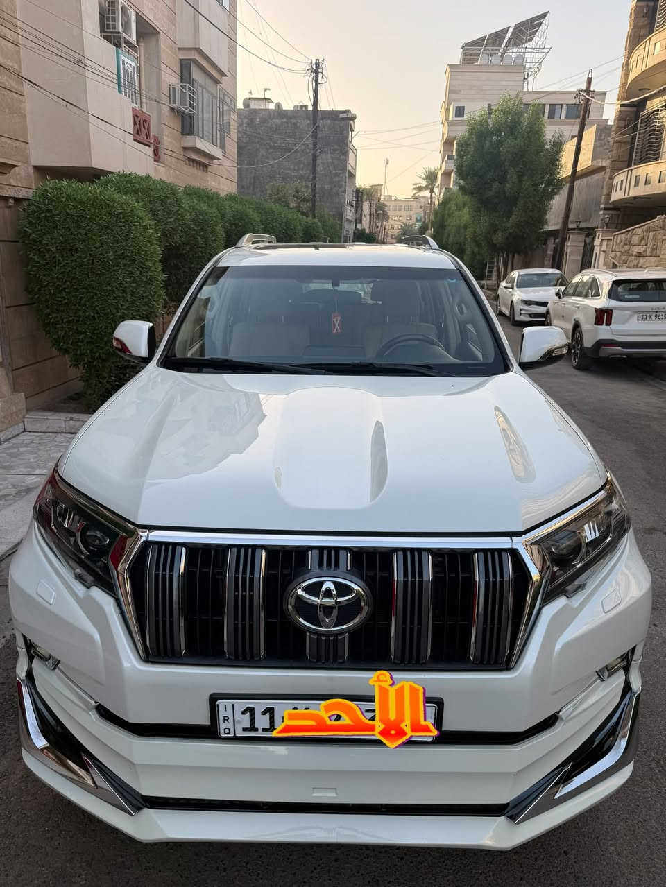 سلام عليكم 
برادو 2018 vx ام الكراسي تبريد  ساز 
ماشيه السياره 74،200 
رقم بغداد لون ابيض 
السياره بيه فيديو وبيه سونار موضح بل السياره 
مكانها كاظميه 
السياره مال بيت وبسمي السياره تحويل ثاني 
***********
***********
السعر 40 وبيه مجال قليل 

بصمات عدد 2 بيه السياره
