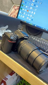 نيكون D7500 • عدسة 18-140 VR • تصوير 4K