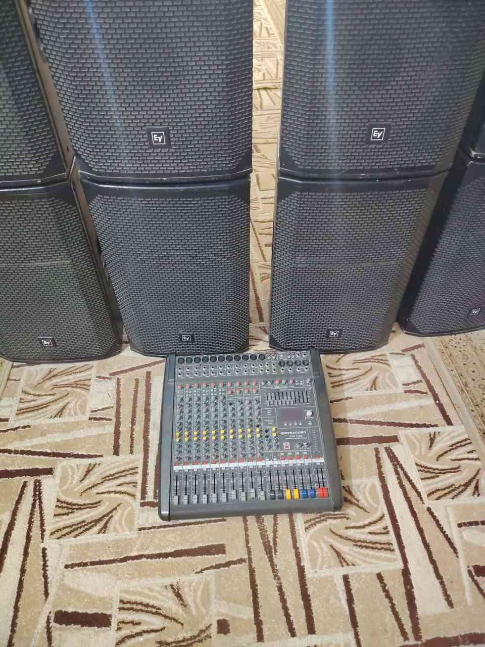 سلام عليكم 
سماعات EV للبيع 
15 انج 
تويتر 
وكروس 
استعمال قليل مرتبات تجي شرط الفحص مكاني الديوانية 
مع جهاز داينكورد بور 1000
للتواصل خاص


**إذا كنت صاحب هذا الإعلان وتريد حذفه لأي سبب، رجاءا أرسل رسالة إلى الدعم الفني**