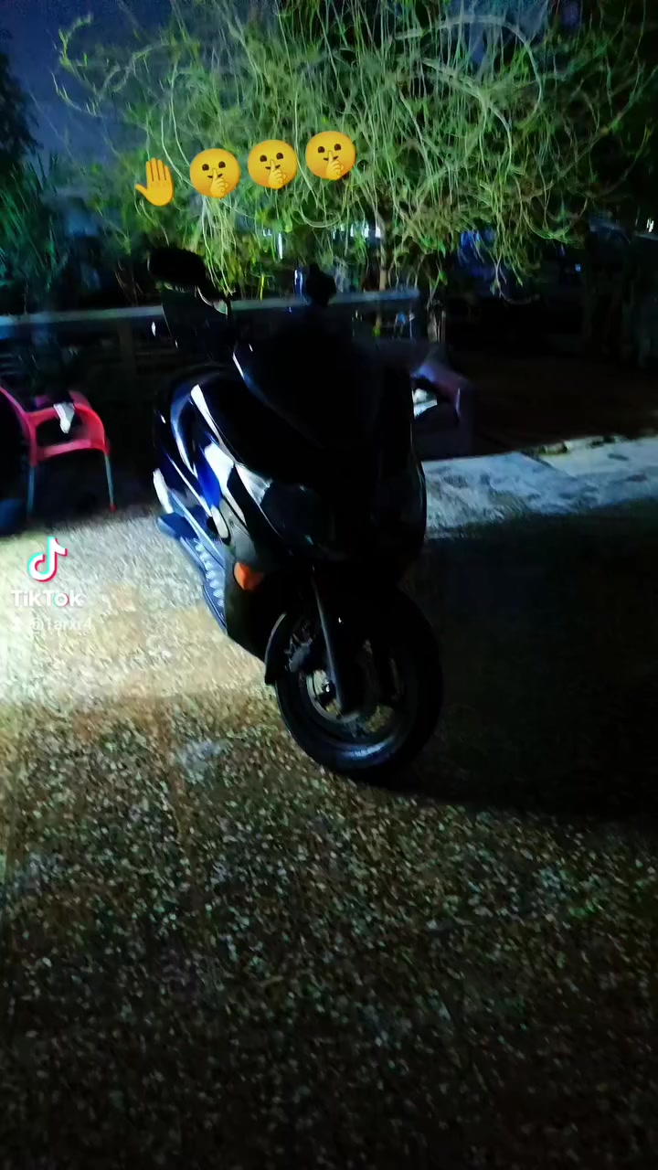 السلام عليكم فورزا 010 4تحويلاتS7كفاله عامه شرط برغي ما مفتوح بيها صارلها ٣ اشهر نازله رمبه الدراجه ترايها للبصره شرط ماشيه ١٥ الف فقط 
الدراجه 
نضام سرقه
ستيرن رياضي 
صالنصه رياضي 
ستان كهربائي 
الدراجه كله تزويد يابان 
الدراجه معدلها ١٥٠ شرط اذا مو ١٥٠ مرجوعه 
السعر ١٥ قفل المكان بغداد البلديات


**إذا كنت صاحب هذا الإعلان وتريد حذفه لأي سبب، رجاءا أرسل رسالة إلى الدعم الفني**