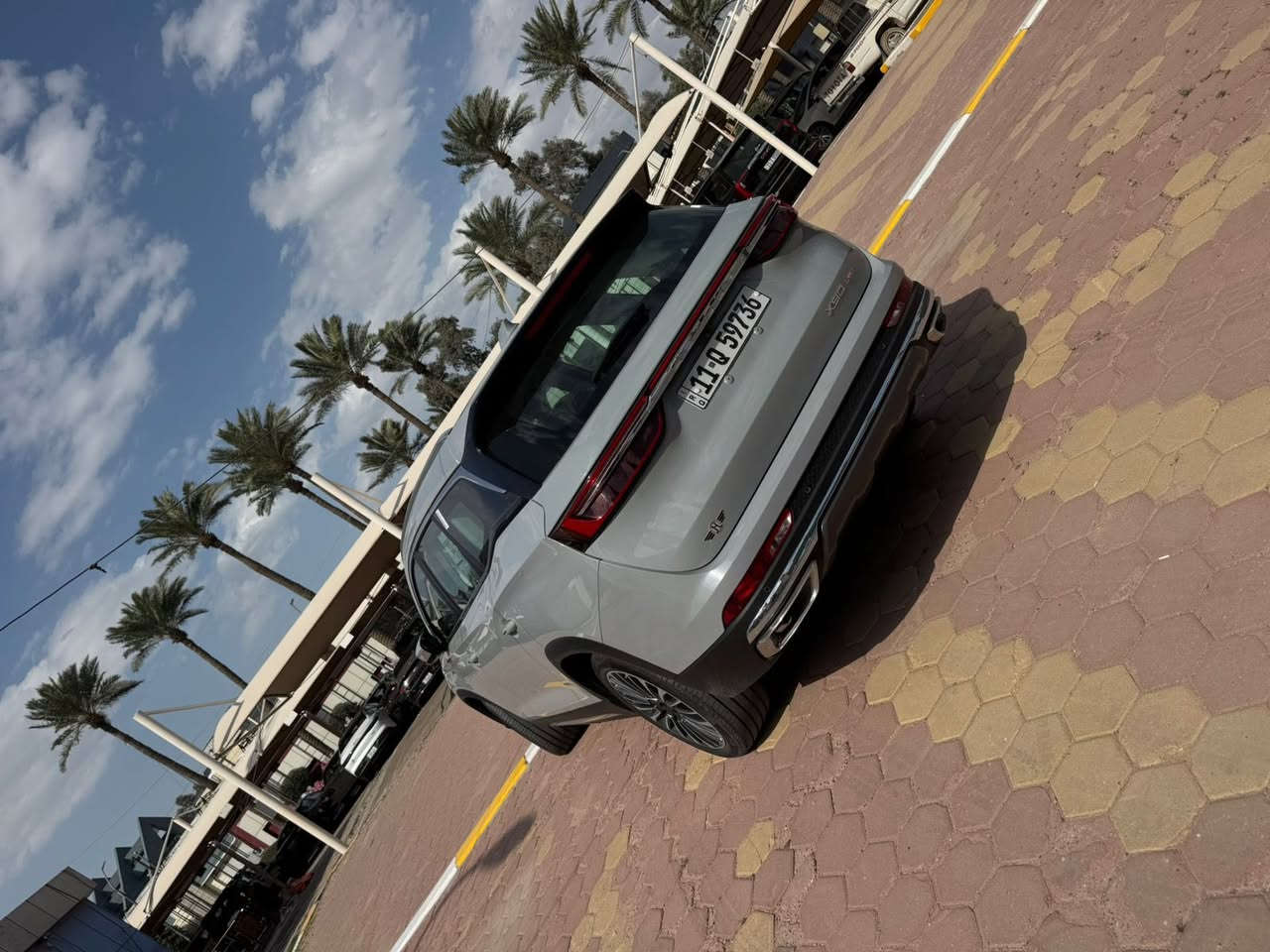 السياره وكاله هارلم بعدهي بل ضمان جيتور 90Xبلص
مكفولة كفالة عامة 
السيارة حيل جديدة و نظيفة فول مواصفات 
بقية ع وضع الشركة 
السعر 30مليون وبيها مجال 

كير محرك مكفولة 
تحويل ثاني يوم 

رقم صاحب السيارة 
***********
