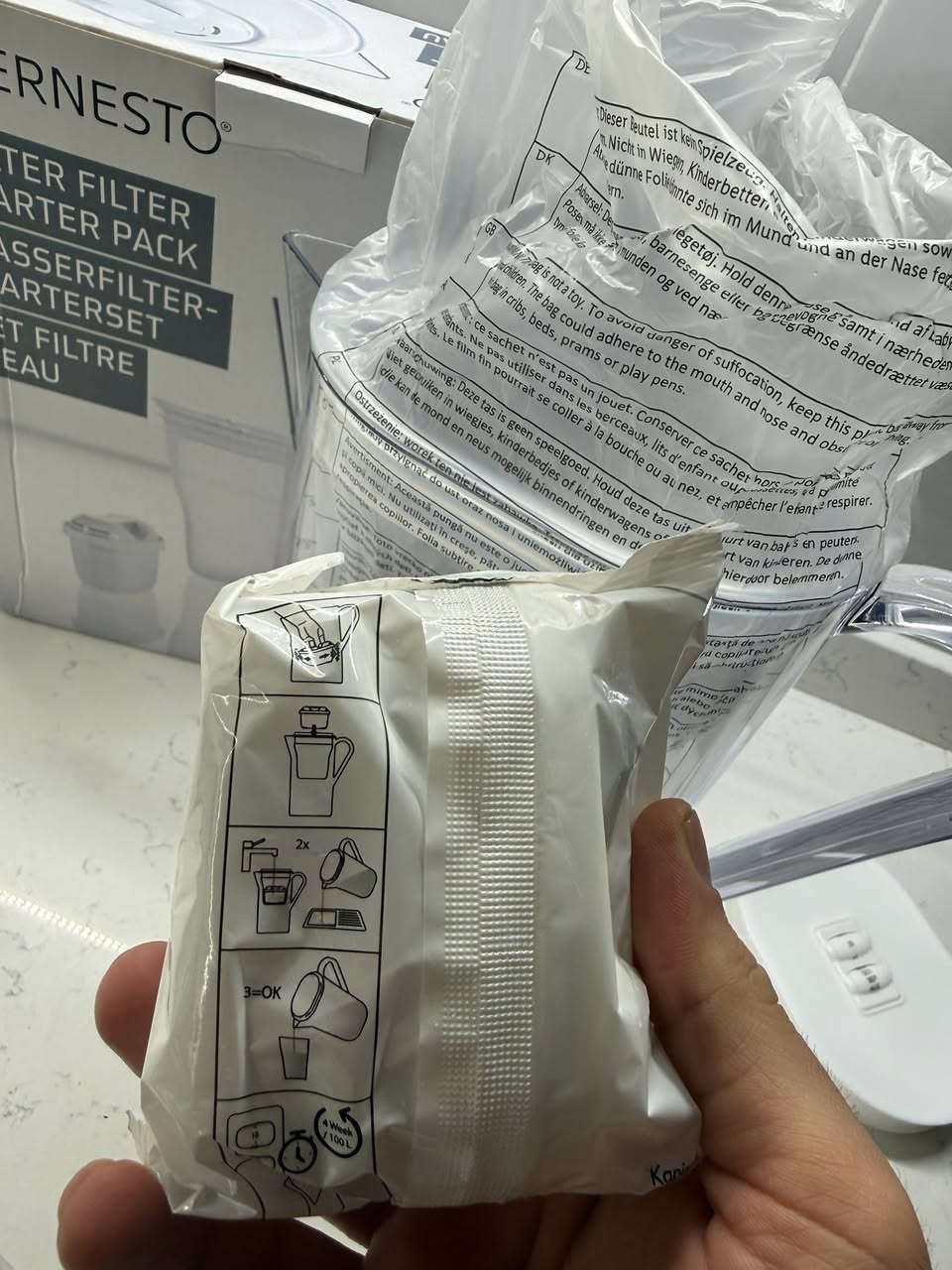 اسهل فلتر لتصفية الماء وبشنو تستفادون منها 👇وبسعر رمزي 14 الف فقط
حماية الماكينة: يمنع تراكم الأملاح والكلس داخل الأنابيب والغلاية، مما يطيل عمر الماكينة ويحميها من التلف.
• نقاء الطعم: يزيل الكلور والشوائب التي تُفسد نكهة القهوة الأصلية وإيحاءاتها.
• استخلاص مثالي: يوازن عسر المياه لضمان استخلاص متزن (غير حامض وغير مرّ بشكل مزعج).
• توفير الصيانة: يقلل حاجتك لعمليات التنظيف الكيميائي (Descaling) المرهقة والمكلفة.
ببساطة: مياه مفلترة = قهوة أذكى وعمر أطول لماكينتك.
.ويصفي الفلتر اكثر من 150 لتر ماء الك


**إذا كنت صاحب هذا الإعلان وتريد حذفه لأي سبب، رجاءا أرسل رسالة إلى الدعم الفني**