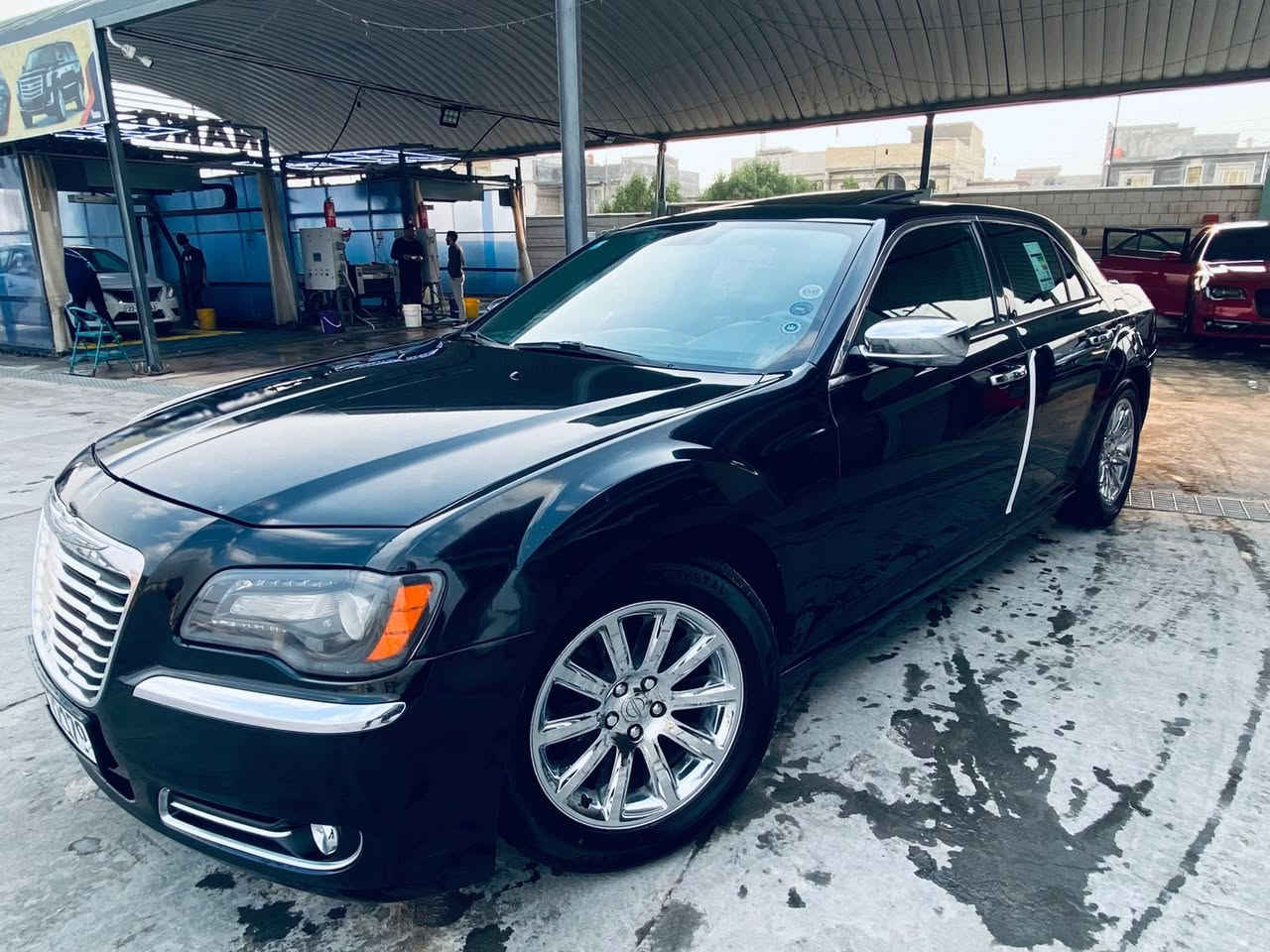 السلام عليكم
- كرايسلر  اوباما 300 s
-موديل : 2013مرقم بصره جديد
ماشيه 160 مامشتغله خط 
مكفوله من الضربه بيها جاملغ الامامي صبغ فقط
اللون :  اسود 
المواصفات :  S فول واحد ع واحد 
- 6 سلندر محرك 3.6L
- حساسات اماميه وخلفيه 
- شفتات  
-كشنات جلد بلادي مع شعار S ( لون اسود  ) 
- 2 قطع تبريد
-بصمه تشغيل عن بعد 
-سايد بريك ميكانيكي
- سقف بانوراما
-نظام تحديد مسار 
- رادار جانبي
- مصابيح اماميه زنون مع بلوجكتر LED
- شاشة كبيرة مع نظام ملاحة
- تحكمات ستيرن 
- تحديد مسار
- سستم صوت مع دمام خلفي 
- تدفئة ستيرن
- ⁠نظام ترحيب 
- دخول ذكي بصمة 
 تدفئة مقاعد
السعر 178
مكان مركز البصره
***********
