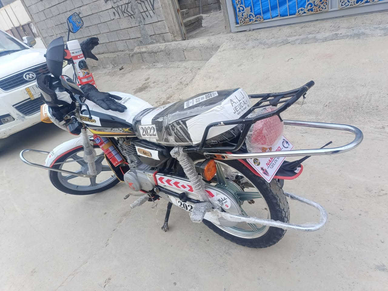 نامي برو للبيع
گير محرك بشرط لا صرف لا بخار ولا صوت 
محرك اخرس 
كهربائيات شغال بشرط 
الماطور حلوه و جاهزه ماشاءالله 
سعره 440وبي مجال قليل للطيبين 
***********
