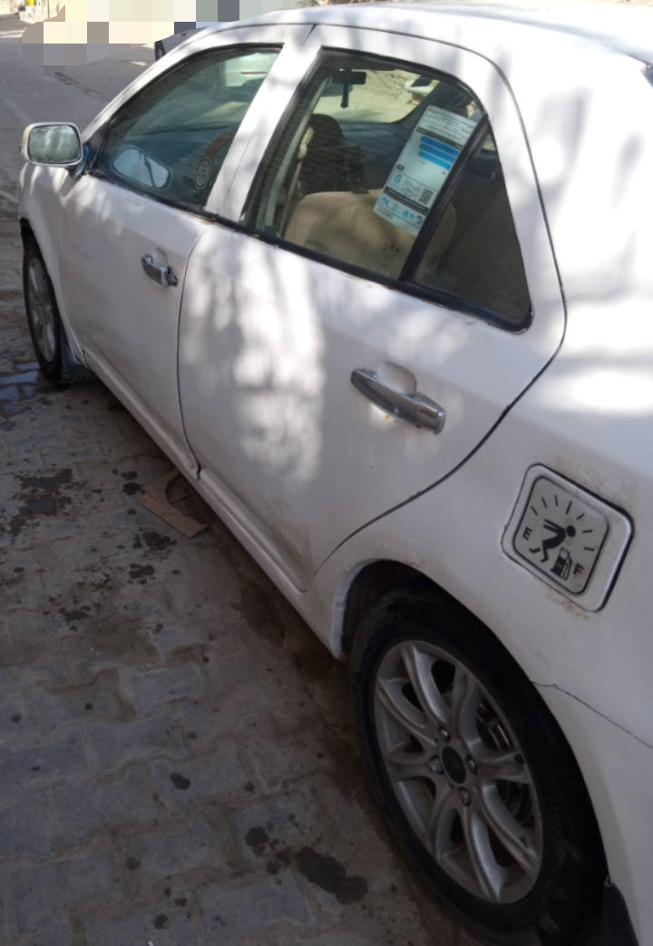 السلام عليكم جلي ام كي خصوصي للبيع سياره جاهزه كير محرك حداديه نظيفات كهربائيات شغاله رقم انكليزي السعر 32وبيها مجال شرط مداور العنوان ناصريه مركز للاتصال***********
