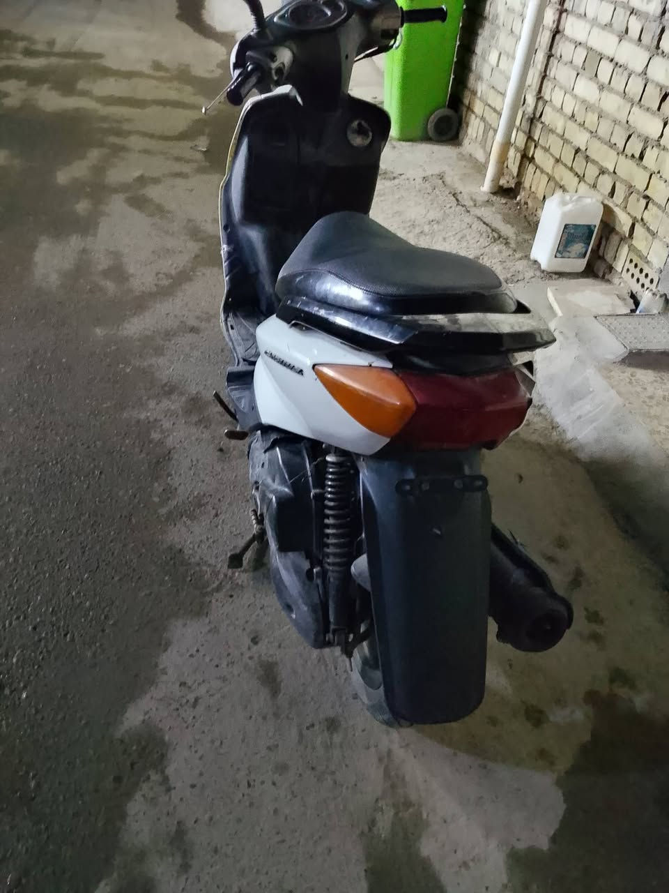 سلام عليكم متاح دراجه سكنس نثيه ياباني سلف وهندر شلعه ومعدل الكهربايات كلهه شغاله قفل صندوك المكينة ناعمه ممفتوحه سعر 350  مكان مدينه الصدر رقم الهاتف ***********
