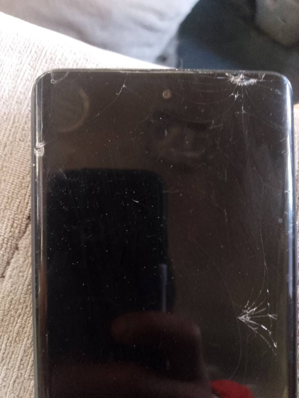 جهاز هونر x9b 5G
للبيع او مراوس بجهاز يشغل 120 فريم بوبجي 
جهاز كلشي شغال اي خلل مابي شرط فحص 
فقط كسر بل حساس تبديله 30 الف وجامه 5 لالف حته مامثره ع كاميرا ولمس كلش حلو لايعلك  ولاشي اخر 
ذاكره 256 بطاريه 5800 بوبجي 90 فريم سلاسه تخبل 
جهاز وياه كارتون الاصليه وكيبل واحفضات 2 
ملاحضه .ضهر بي شخطين نعمات مابينات كلش 
رقم *********** خاص مفتوح 24 ساعه متواجد وتساب 
سعررر 150 قفل قفل مستعجل 
ضمان اسبوع اذه بي خلل
