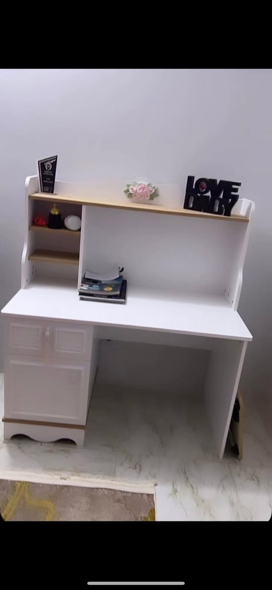 سلام عليكم عندي هاي غرفه بناتيه للبيع جديده الله شاهد مصارلها سنه بَس البنيه تريد تتزوج وتريد تبيعها الشراي يتفضل خاص سعرها 750لان جديده كُلش واخذتها ب1900 مِن المنصور الله شاهد


**إذا كنت صاحب هذا الإعلان وتريد حذفه لأي سبب، رجاءا أرسل رسالة إلى الدعم الفني**