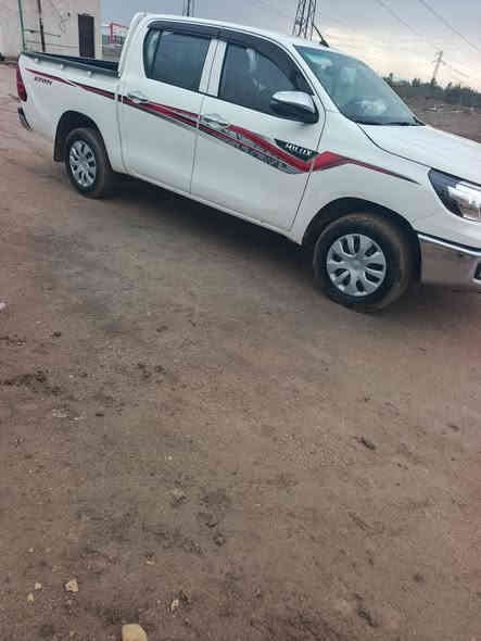 سلام عليكم. سياره للبيع موديل 25 .كير عادي.  رقم بصره.   ماشيه بس 6الف.     العنوان  ناصرية.    سعر. 260.       تراهم مراوس .  .***********
