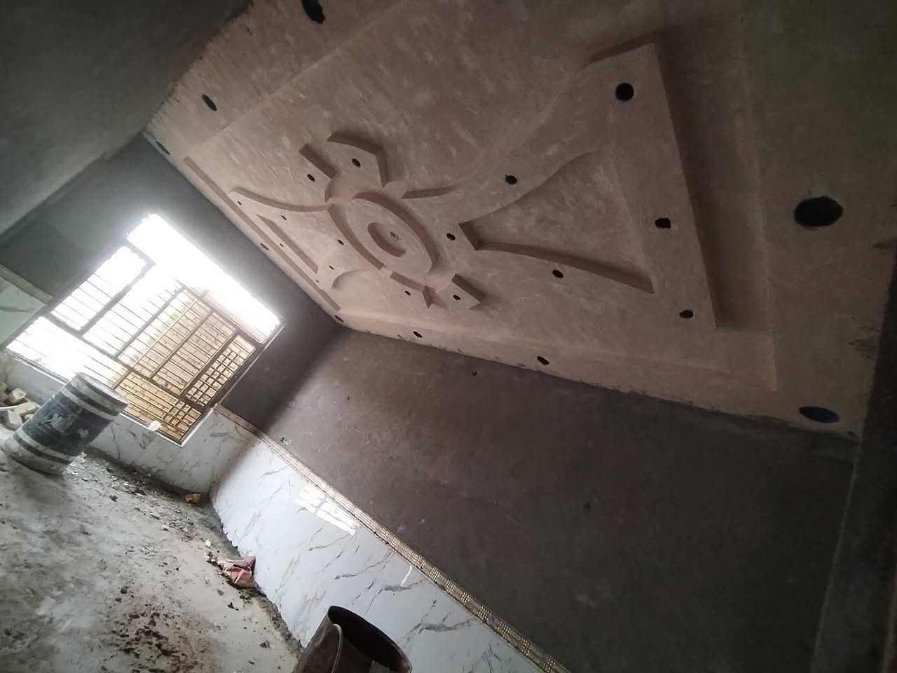 خلفه لبخ ومخمر ***********
