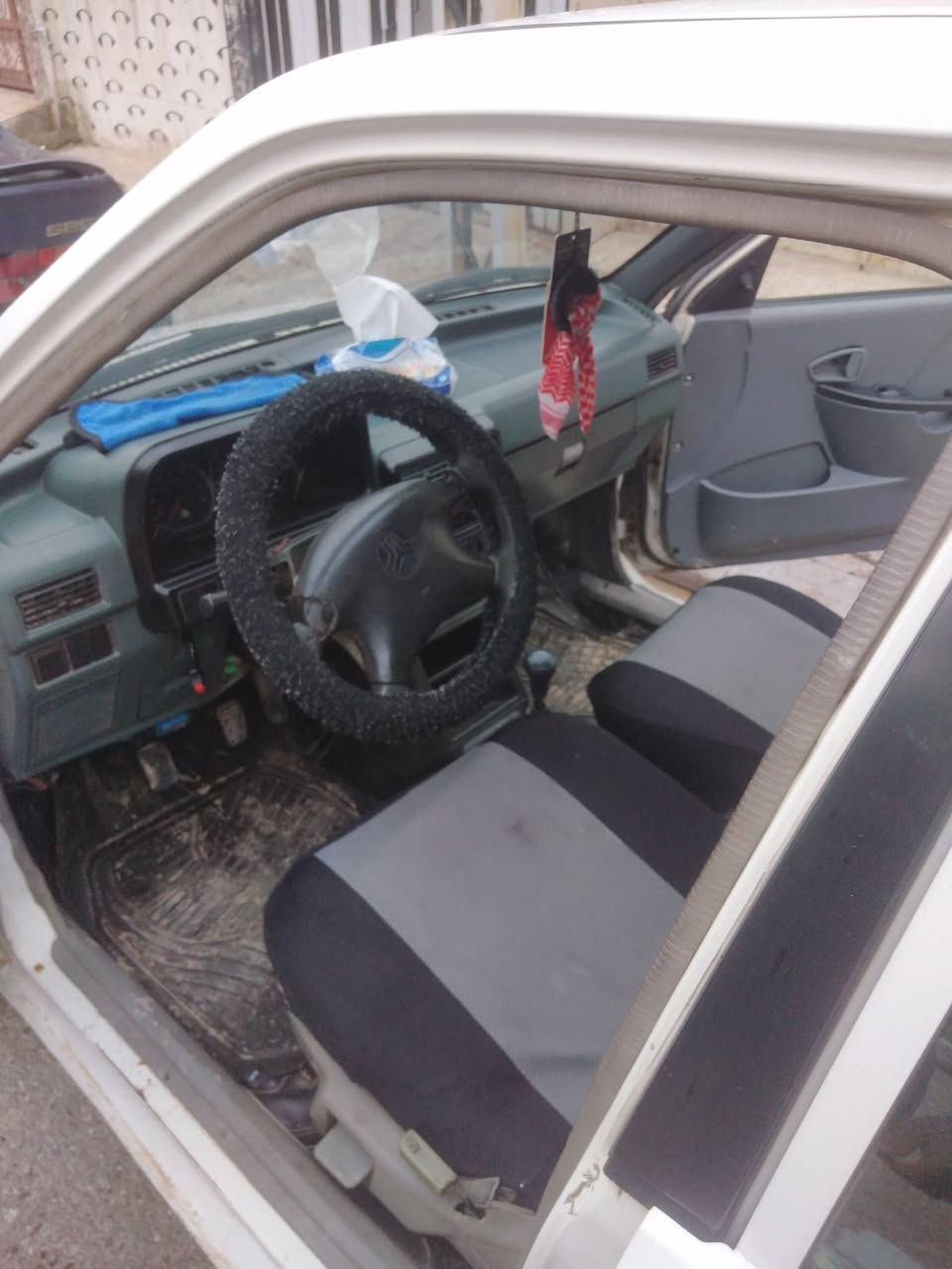 السلام عليكم سايبا 2011 بيها صبغ صفحه طخم جديد محرك لاصرف ولانفخ كابون مامسجل شرط التحويل السعر 23بيهامجال ***********
