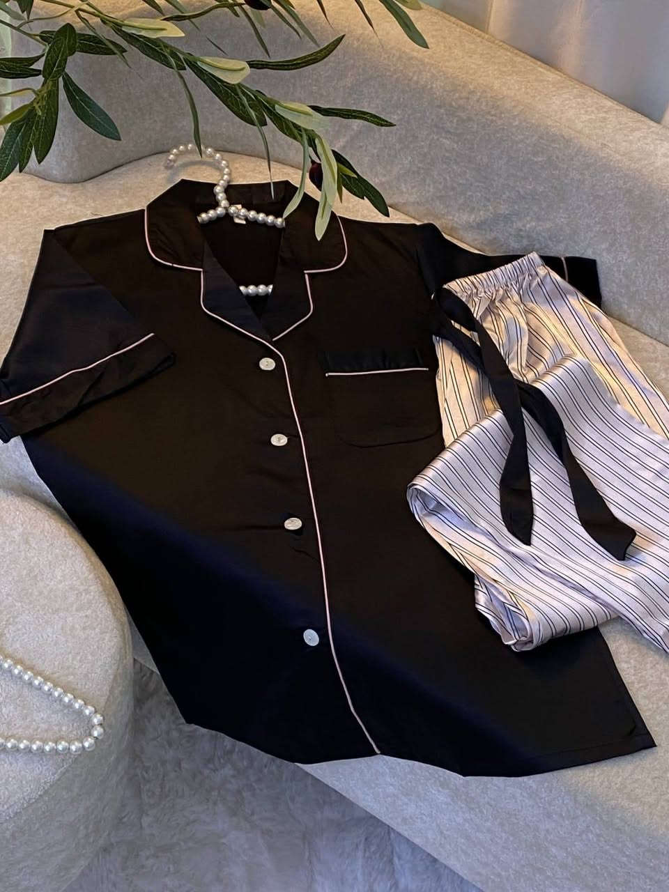 جملة
⁨ 
عرض خاص ع هذا الموديل🔥🔥🔥
تراك ستن 
قياس S / M / L / XL


**إذا كنت صاحب هذا الإعلان وتريد حذفه لأي سبب، رجاءا أرسل رسالة إلى الدعم الفني**