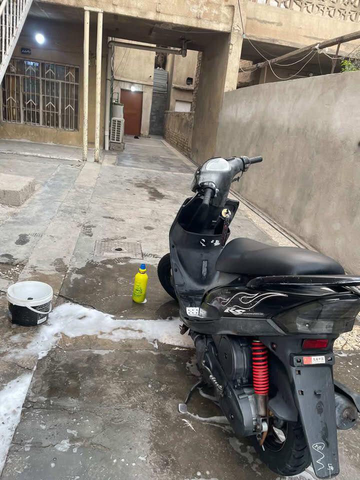 السلام عليكم
ماكس عدله للبيع 
كامله من كلشي ما بيها اي نقص 
مكينه بلاديه وما مفتوحه دراجه بملحها 
مكاني بغداد الدوره الصحه 
السعر ٦٥٠ وبيها مجال 
للتواصل ***********
